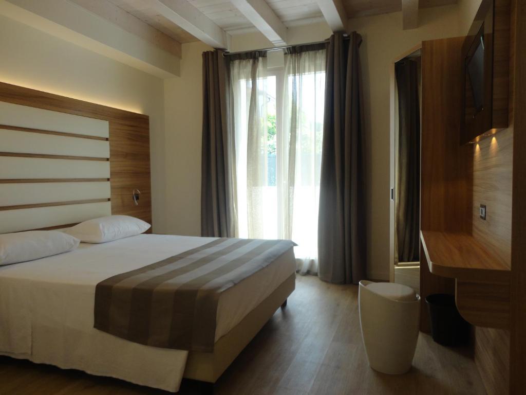 Bio Suites Pacinotti Бардоліно Екстер'єр фото
