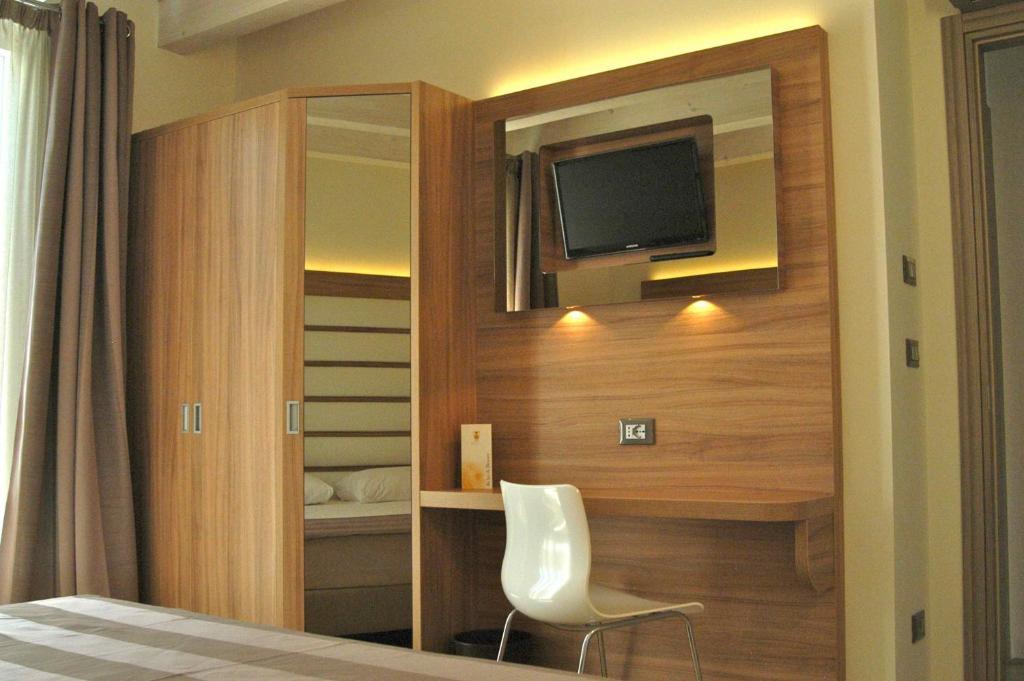 Bio Suites Pacinotti Бардоліно Номер фото